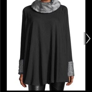 Capote Faux-Fur Trim Circle Poncho